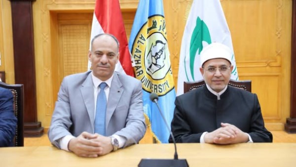 رئيس جامعة الأزهر ونائب رئيس مجلس إدارة الهيئة القومية للبريد