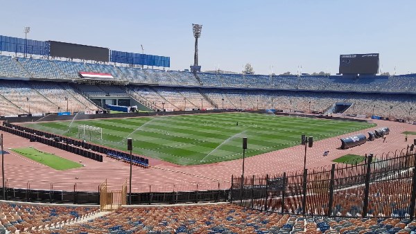 ستاد القاهرة