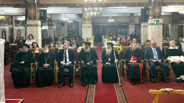 الاحتفال بعيد الصداقه بروما 