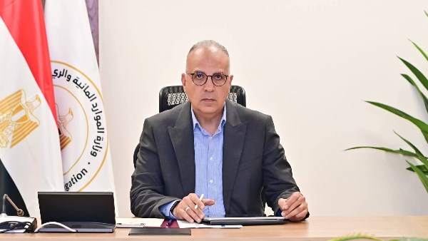 وزير الري 