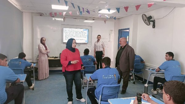 صورة أرشيفية لمتابعة الامتحانات 