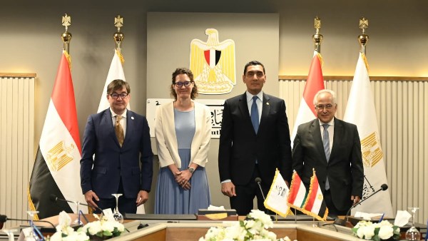 وزير الرياضة يشهد توقيع مذكرة تفاهم بين اللجنة البارالمبية المصرية والمجرية