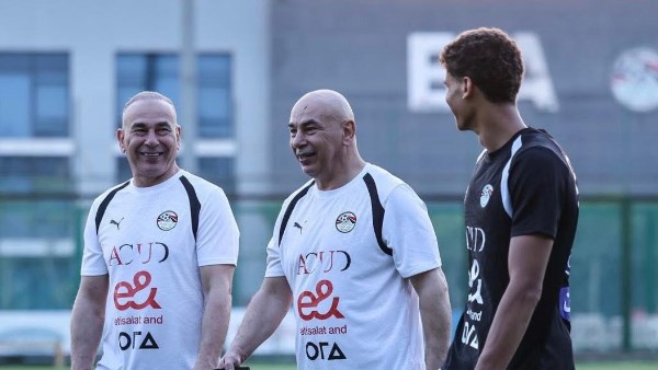 التؤام وحمزة عبد الكريم