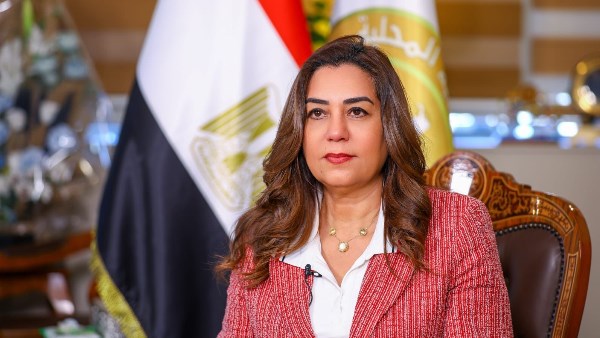 وزيرة التنمية المحلية والبيئة 
