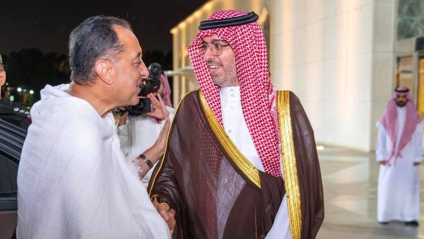 مصطفى مدبولي يصل السعودية