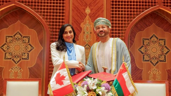 سلطنة عمان وكندا تتفقان على الارتقاء بمستوى الشراكة الثنائية