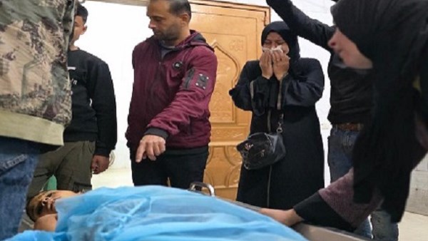 استشهاد فلسطيني وإصابة آحرين في قصف الاحتلال الإسرائيلي على غزة وخان يونس