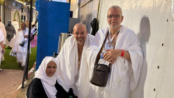 حجاج القرعة من صعيد عرفات الطاهر: حج الغلابة أصبح 5 نجوم..وندعو بحفظ مصر وقائدها