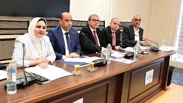 لجنة القوى العاملة 
