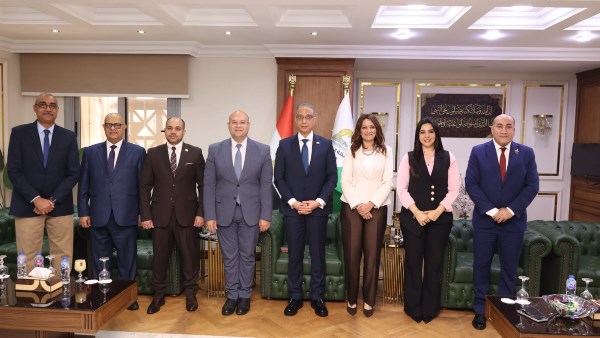 لقاء محافظ الجيزة بالنواب