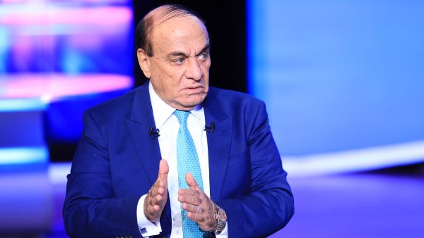 سمير فرج يكشف سيناريو قرار منع إيران من غلق مضيق هرمز