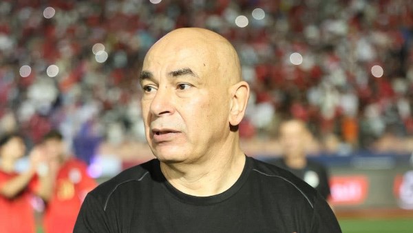 حسام حسن 