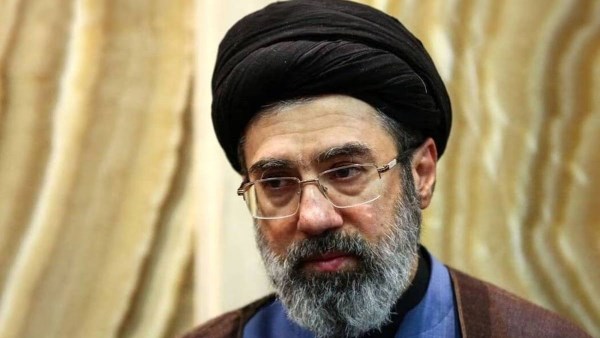 خامنئي يصدر توجيهات جديدة: مواصلة العمليات والرد الحاسم على أي تحرك معاد