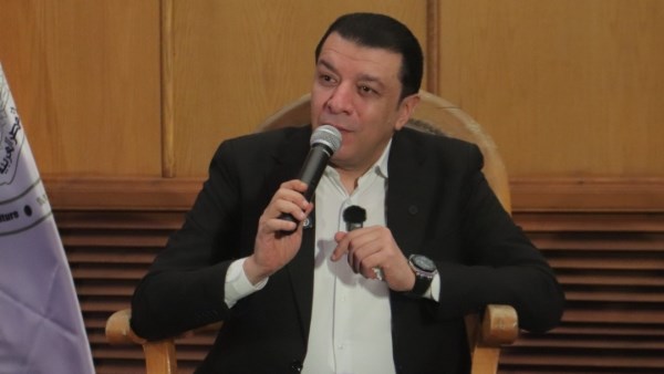 الفنان مصطفى كامل