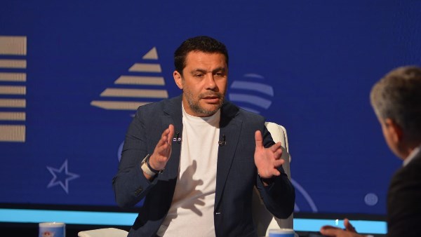 أحمد حسن 