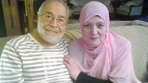 الفنانة المعتزلة شمس البارودي وزوجها الراحل الفنان حسن يوسف 