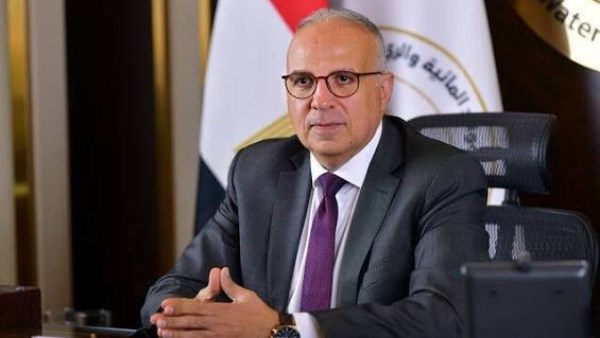 وزير الري 