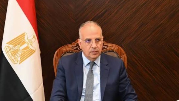 وزير الري 