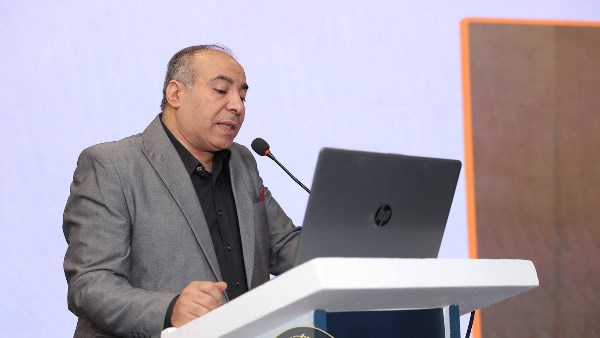 الدكتور نبيل فكري: بطانة الرحم المهاجرة الألم الصا