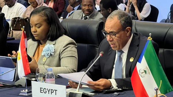 وزير الخارجية أثناء إلقاء كلمته في الاجتماع الوزاري الكوري الافريقي 
