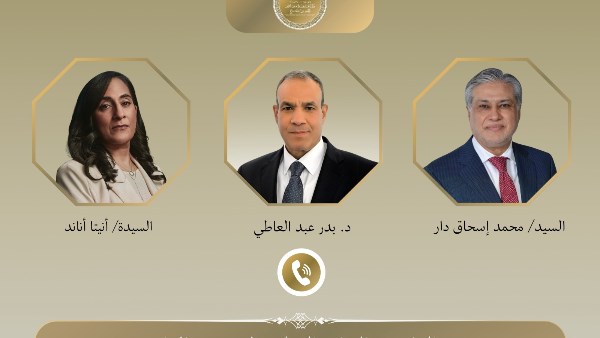 وزير الخارجية يتلقى اتصالين من وزيري خارجية باكستان وكندا