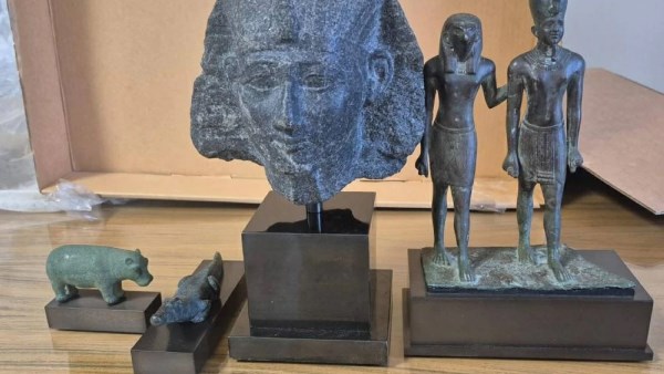 مصر تستعيد 4 قطع أثرية نادرة من أمريكا.. نجاح جديد في استردا
