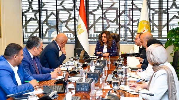 الدكتورة منال عوض