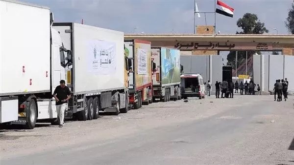 شاحنات المساعدات