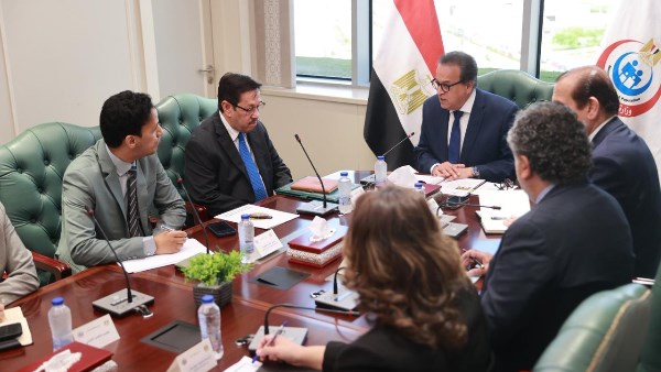 وزير الصحة والسكان