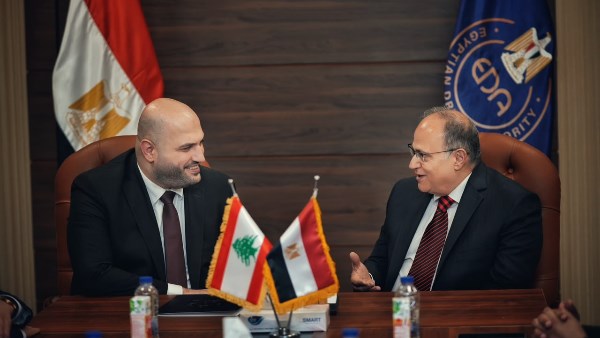 رئيس هيئة الدواء المصرية مع وزير الصحة اللبناني 