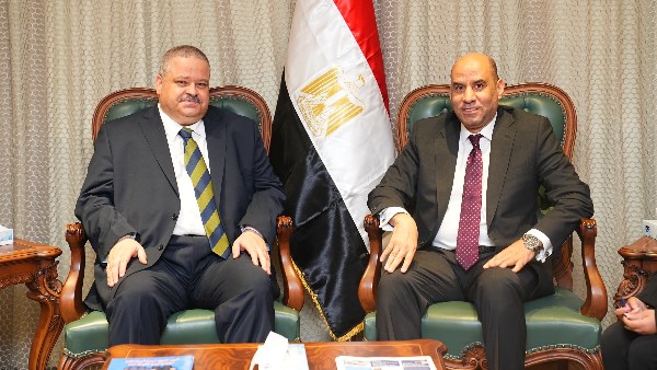 العمل: تطوير برامج ومراكز  التدريب المهني وفق معاي