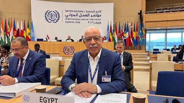 عبد المنعم الجمل رئيس الاتحاد العام لنقابات عمال مصر 