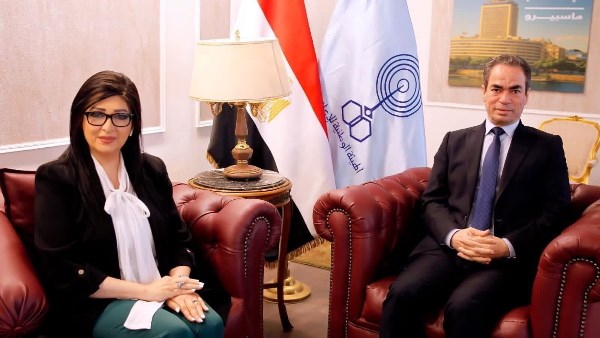 هناء السمري 