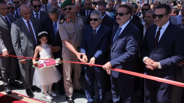 رئيس قناة السويس يكشف خطة تعويض تراجع الإيرادات باستثمارات خارجية