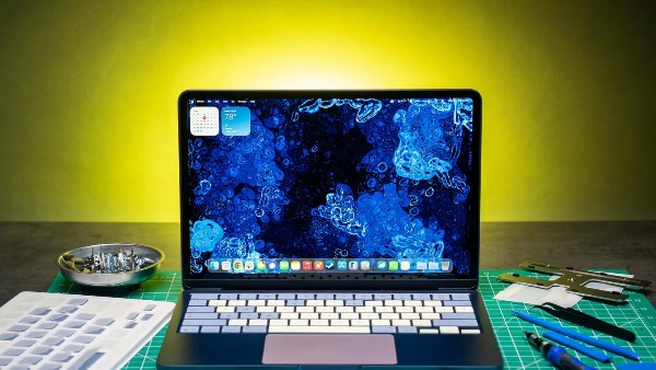 MacBook Neo