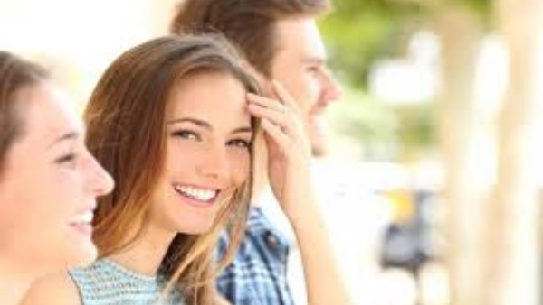 كيف تستعيدين ثقتك بنفسك بعد سن الأربعين؟ خطوات بسيطة لتجديد الطاقة والشعور بالرضا 