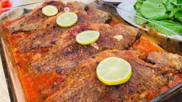 طريقة عمل سمك صيادية.. الوصفة الأصلية بخطوات سهلة وطعم مطاعم 
