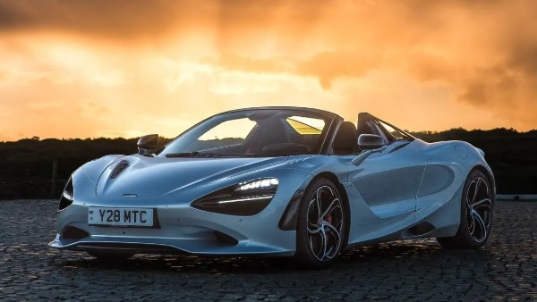 لعشاق الأداء العالي.. ماكلارين 750S "سبايدر" بقدرات استثنائي