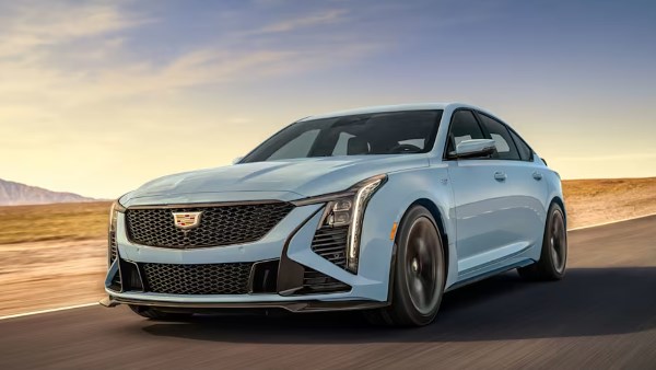 سعر ومواصفات كاديلاك CT5-V موديل 2026 في السعودية