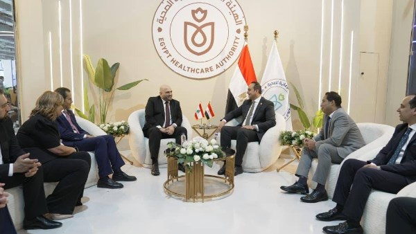 صورة من اللقاء