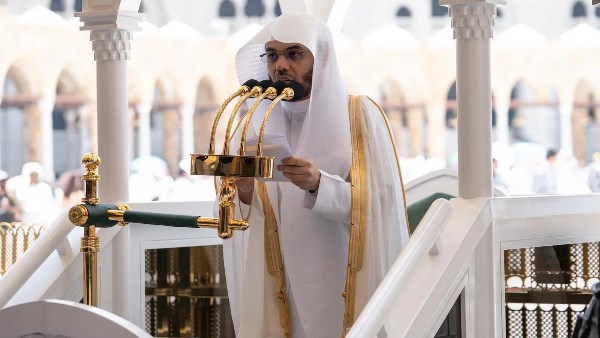 الشيخ ياسر بن راشد الدوسري