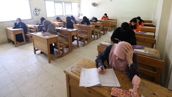  مزاعم تسريب امتحان مادة الصرف لطلاب القسم العلمي بالثانوية الأزهرية