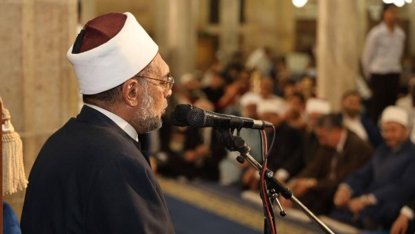 الدكتور عبد الفتاح العواري