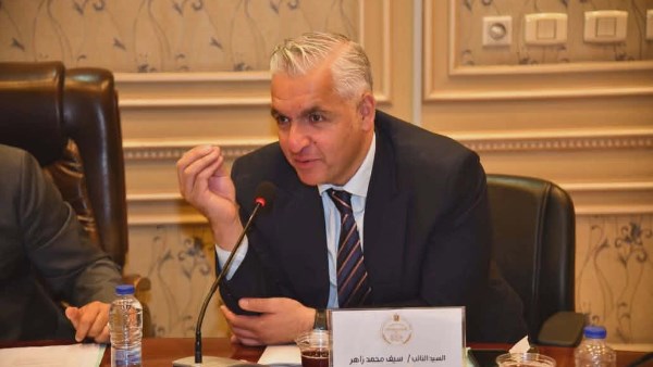 سيف زاهر يطالب بجدول زمني  لإنهاء أعمال التطوير ورفع كفاءة ا