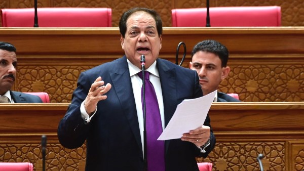  النائب محمد أبو العينين