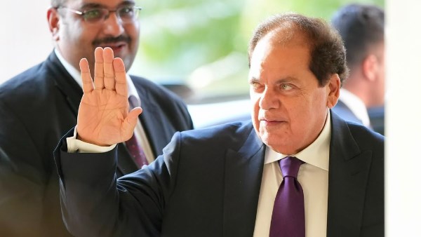 النائب محمد أبو العينين