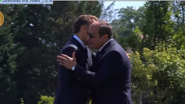 الرئيس السيسي ونظيره الفرنسي