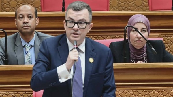  أحمد رستم وزير التخطيط