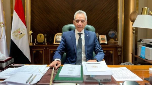 المستشار هاني حنا عازر، وزير شئون المجالس النيابية