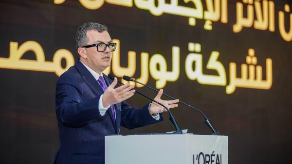أحمد رستم 